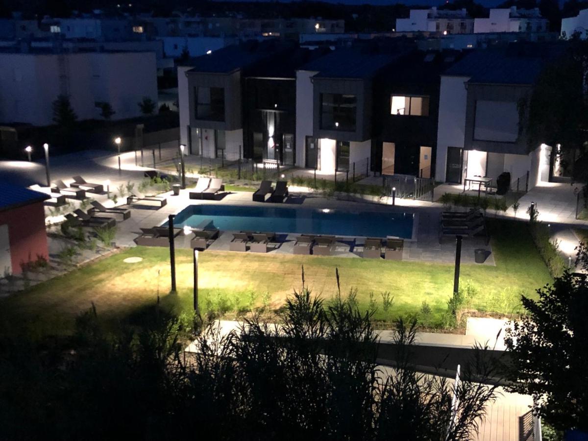25H Spa-Residenz Pools In & Out, Private Garden & Beach 네우시에들암시 외부 사진